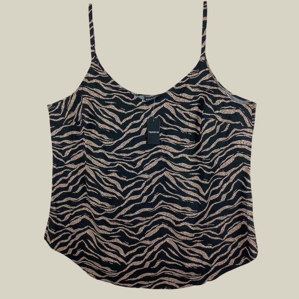 Torrid Womens Ava Stretch Challis Cami Wave Tiger Print Size 3X 22-24